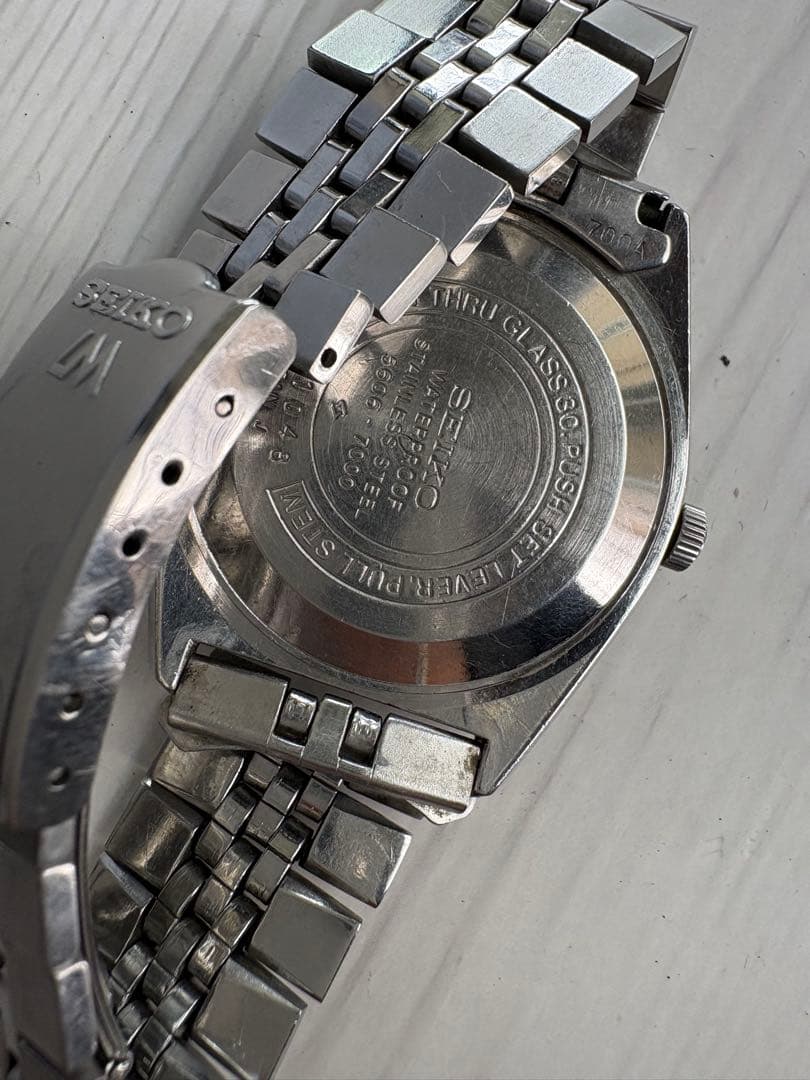 SEIKO ロードマチック 黒文字盤 ビンテージ自動巻き時計 動作品 (レ55)