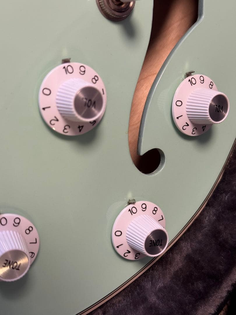 Seventy Seven Guitars セミアコ MG-T P90 335