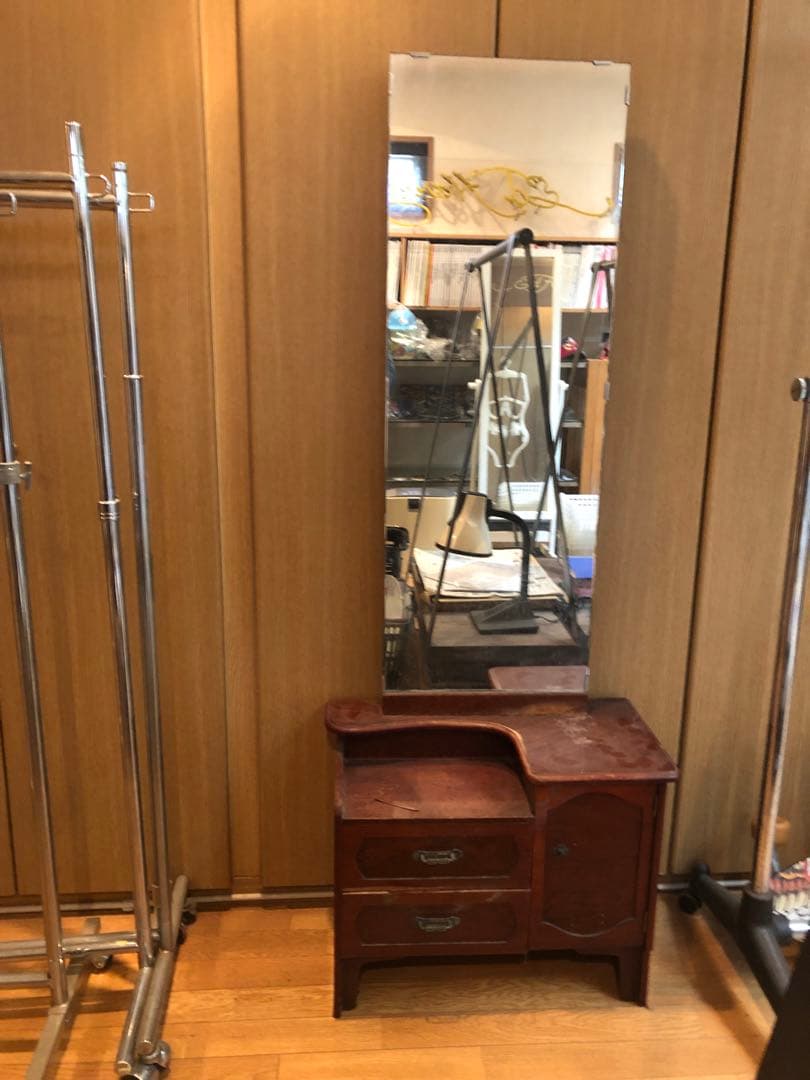 アンティークドレッサー　送料8,600円込み　高さ160㎝×幅60㎝×奥行31㎝