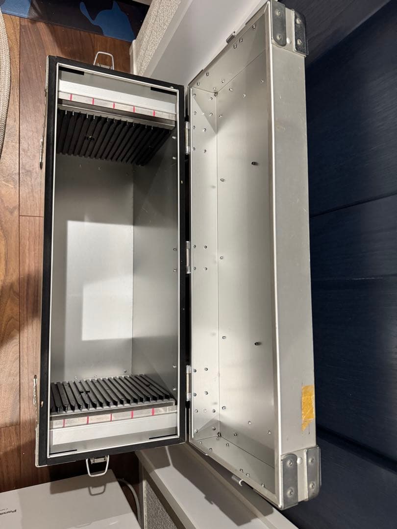 HITAC アルミボックス