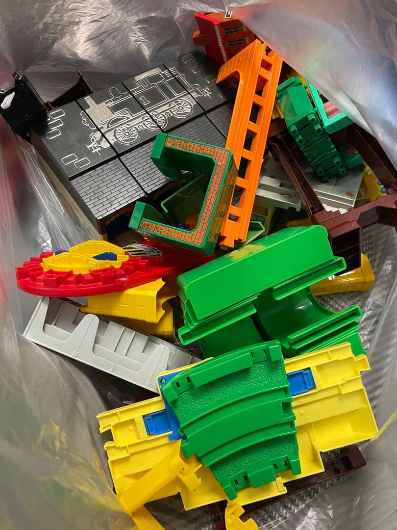 トミカやプラレールセット