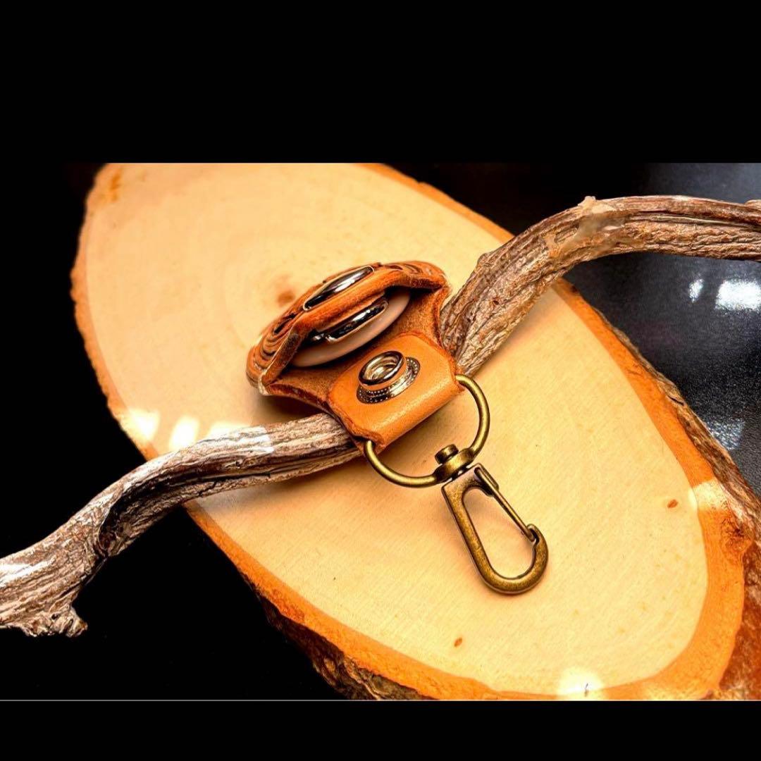 ☆しぇりー☆様オーダー　レザーカービング AirTagケース2点