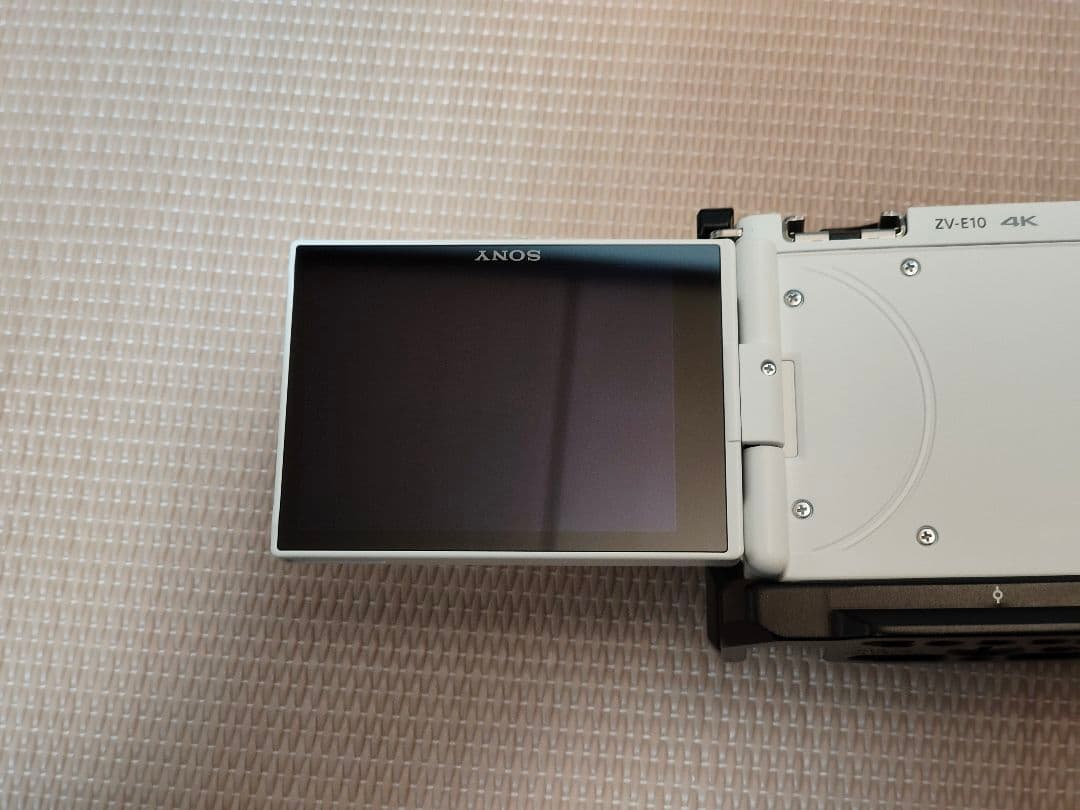 ミラーレスカメラ　SONY ZV-E10ボディ smallrig製リグ付き