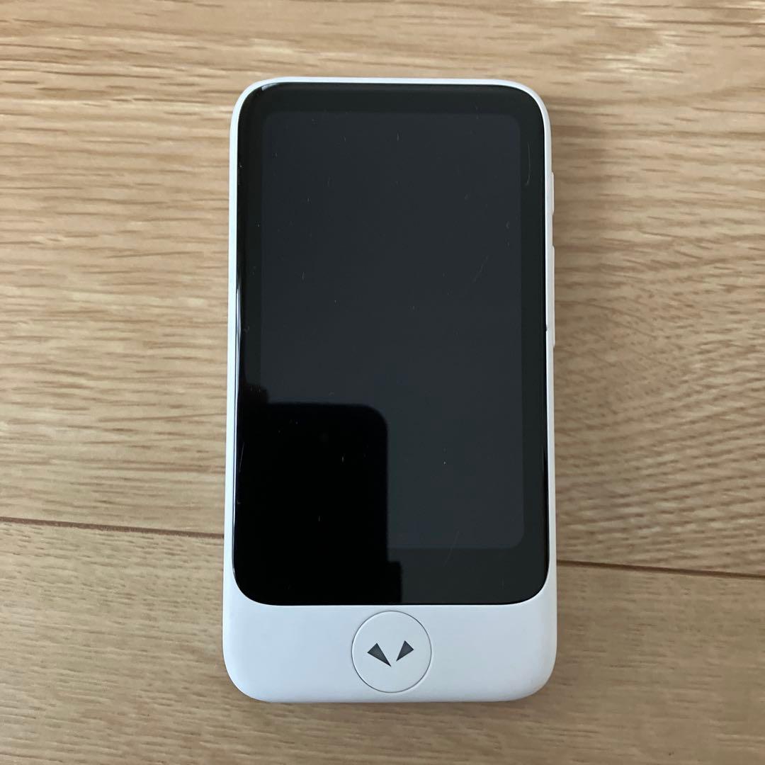 POCKETALK 翻訳機 本体と充電ケーブル