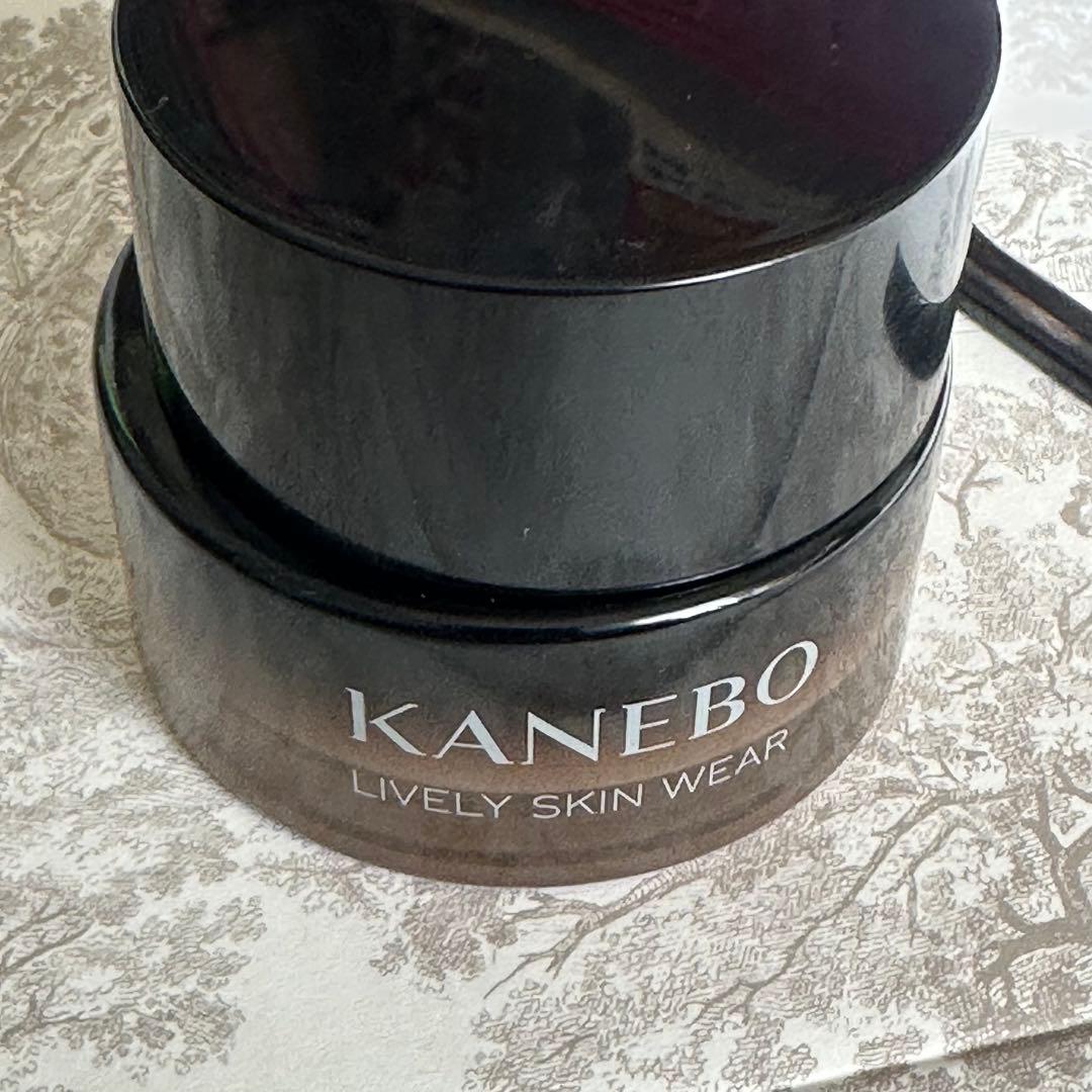 KANEBO ライブリースキン　ウェアⅡ 125 petal