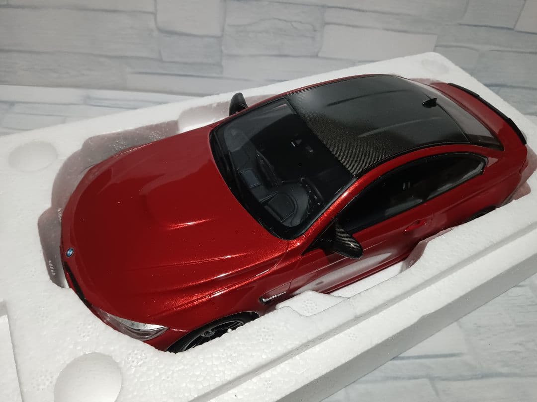 1/18 BMW M4 パフォーマンスエディション　ミニカー　オレンジ