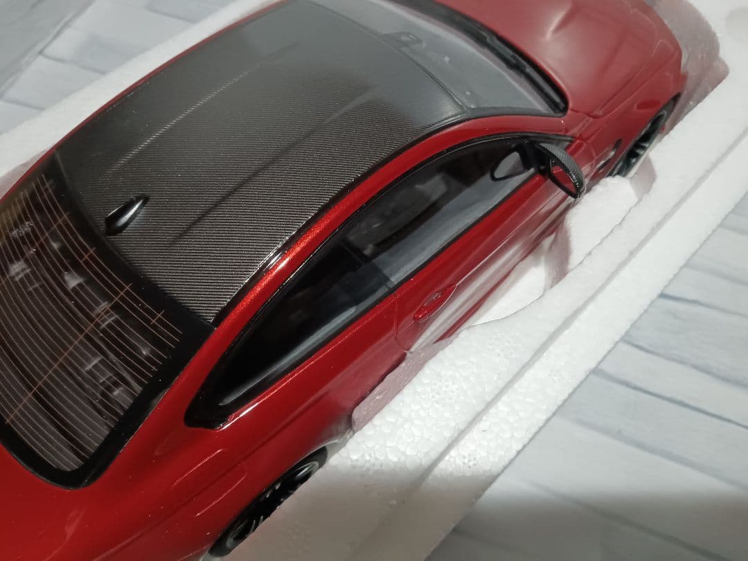 1/18 BMW M4 パフォーマンスエディション　ミニカー　オレンジ