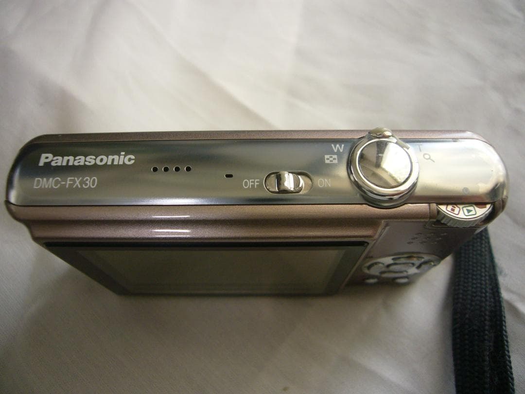 Panasonic　LUMIX DMC-FX30