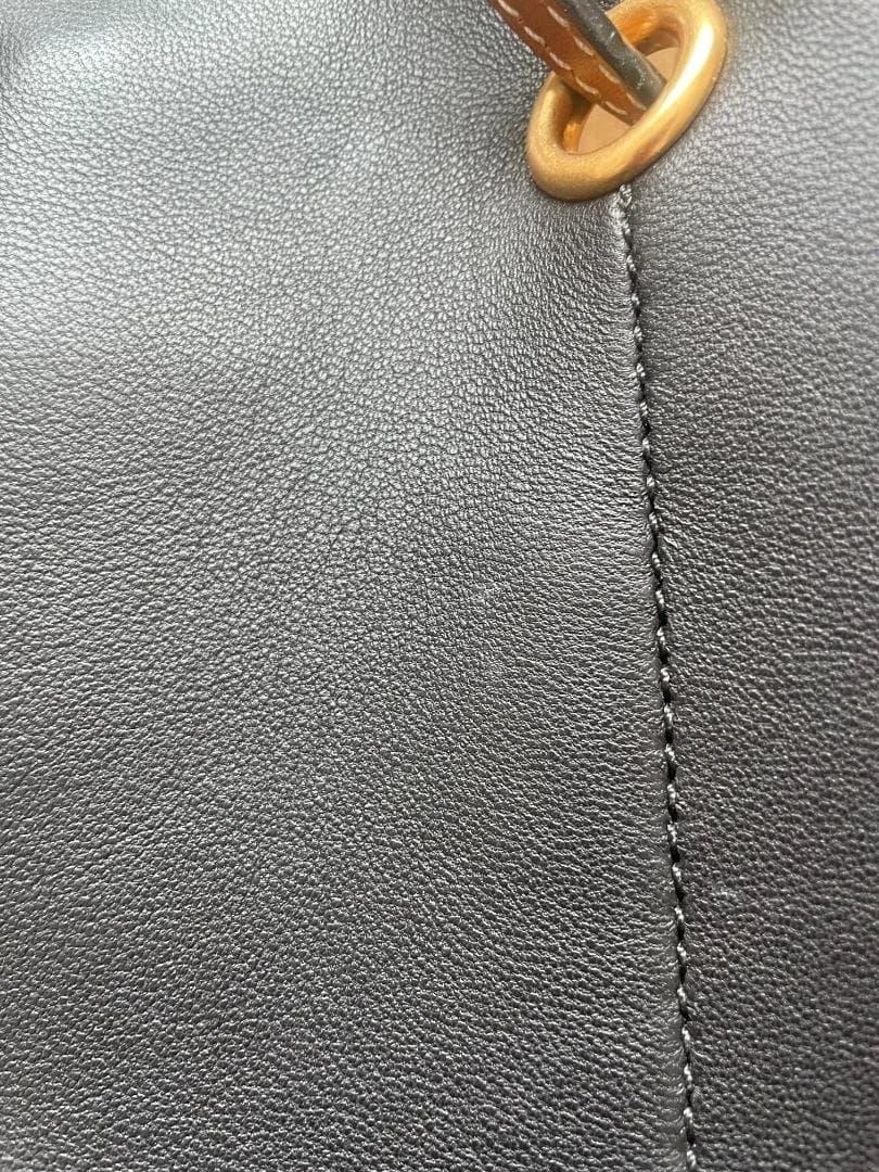 トリーバーチ　ブラック　レザー　ショルダーバッグ