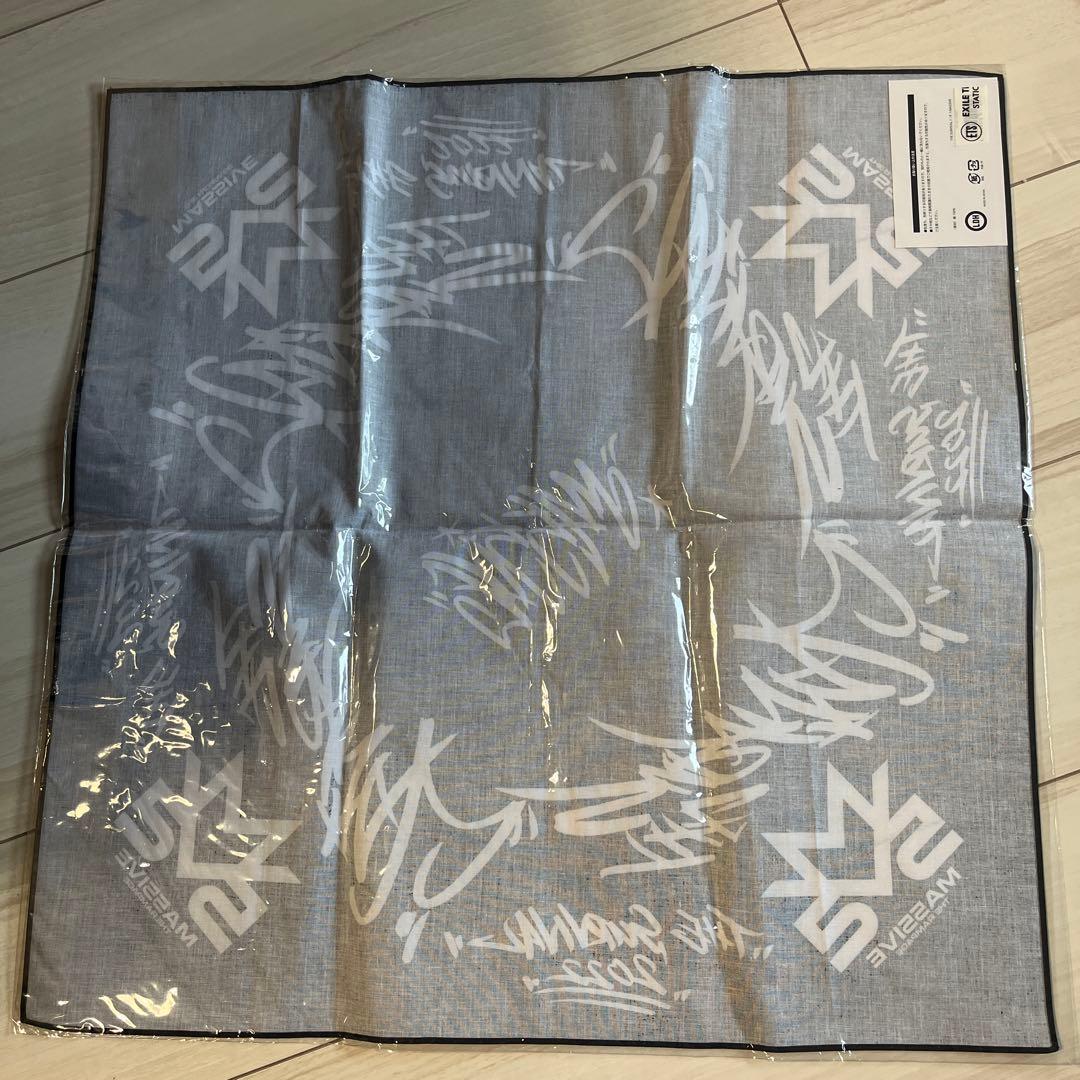 MA55IVE Tシャツ　バンダナ