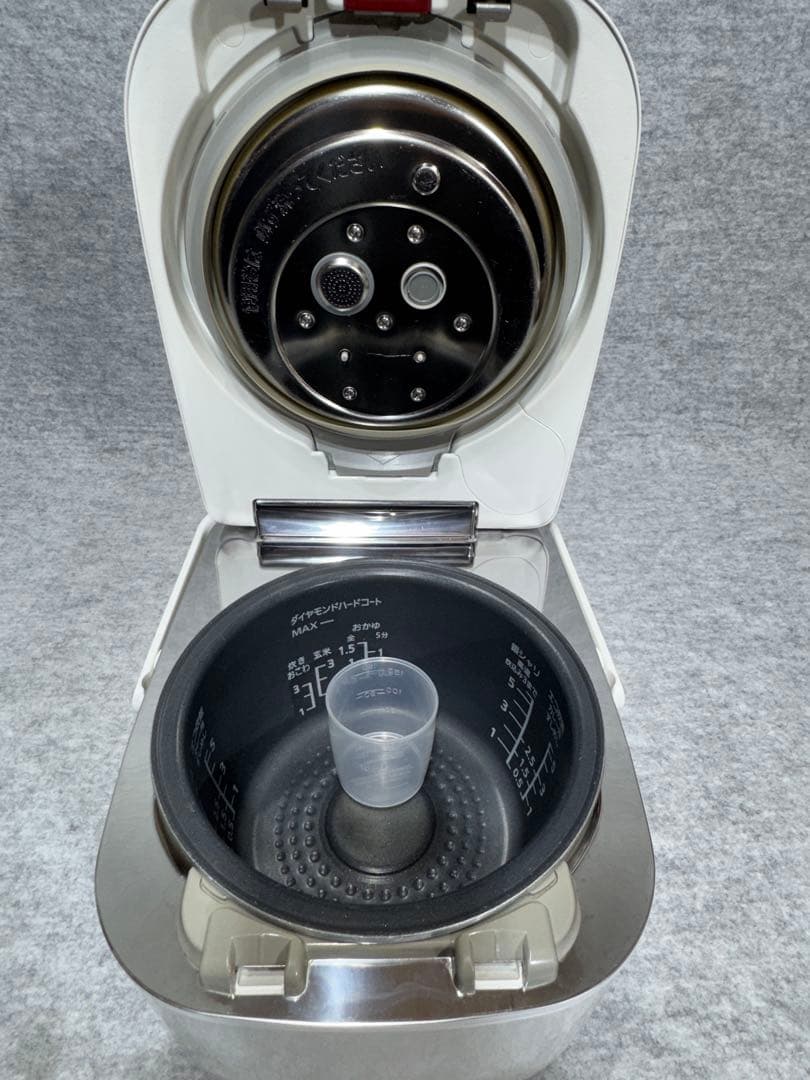 (極美品) パナソニック 炊飯器 圧力IH式 SR-PW108-W