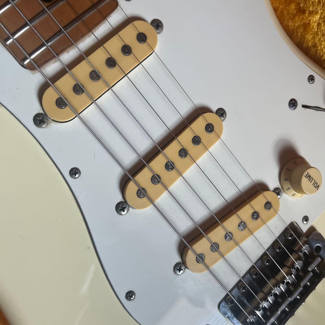 Fender japan ストラトFシリアル　フジゲン　1986 3.4kg