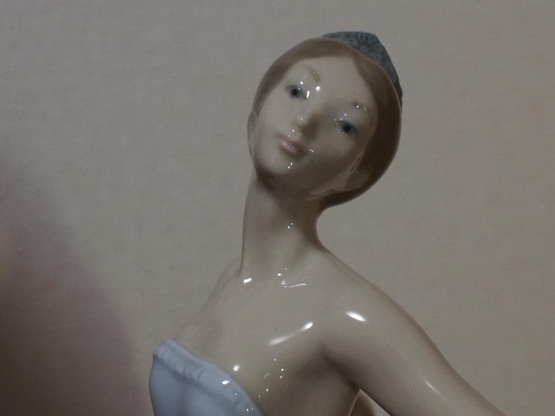 ◆ LLADRO リヤドロ 　踊る少女（ノーマルバージョン）　美品