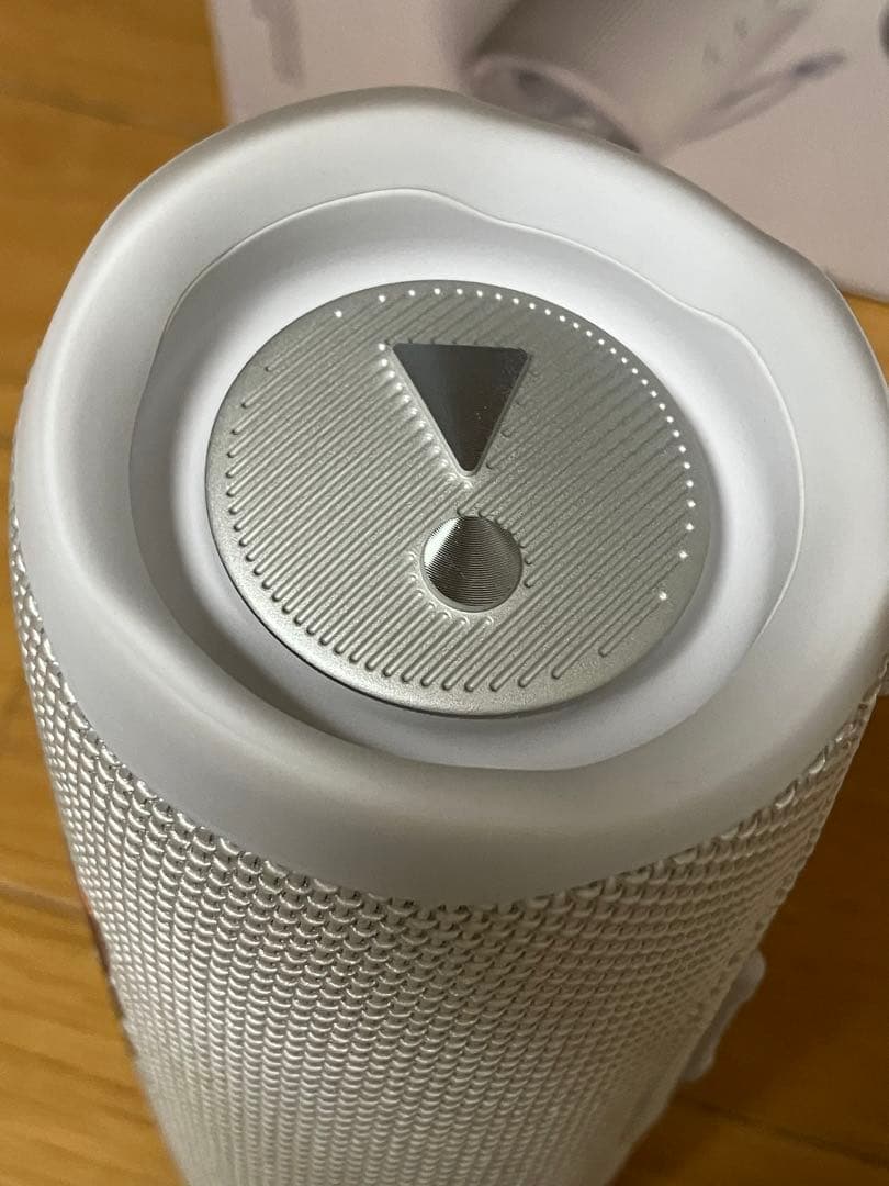 JBL FLIP6 ホワイト ワイヤレススピーカー