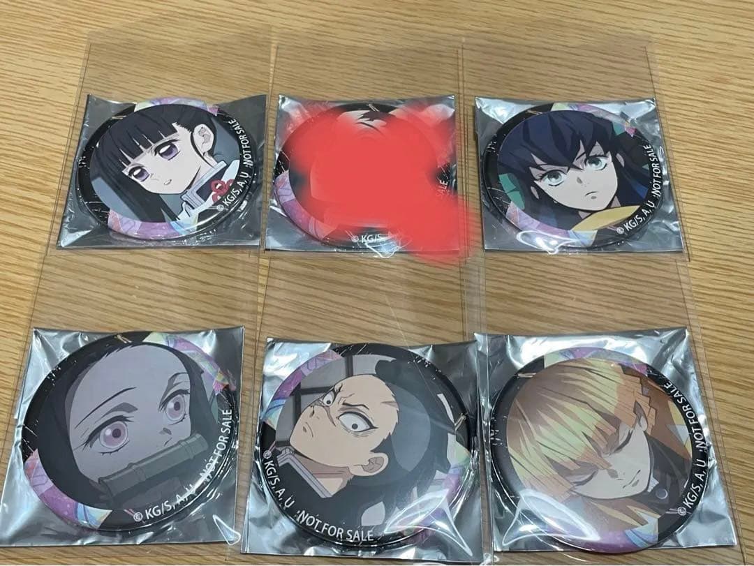 【新品】鬼滅の刃 柿安 弁当 缶バッチ カナヲ 伊之助 禰豆子 炭治郎 玄弥