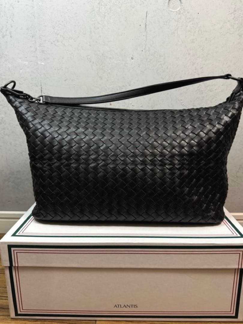 BOTTEGA VENETA ボッテガヴェネタ イントレチャート ショルダー美品
