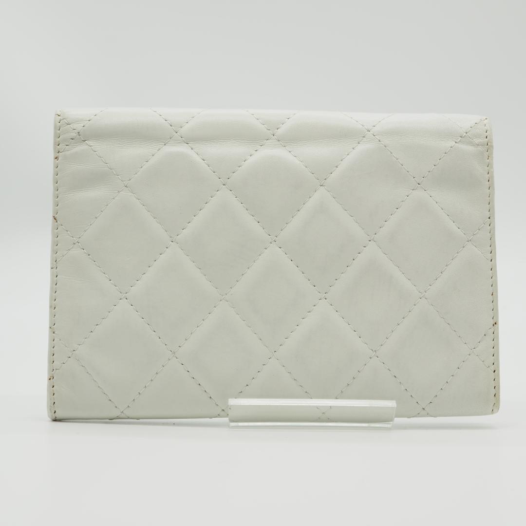 CHANEL シャネル カンボンライン パイソン 二つ折り財布 ホワイト系