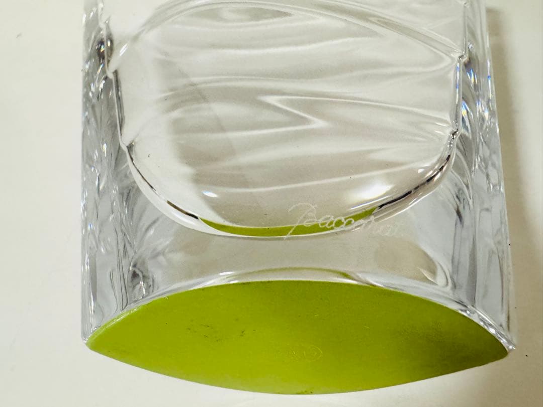 Baccarat バカラ クリスタル ウェーブグリーン ベース 花瓶ガラス