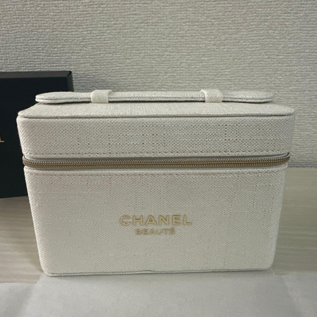 CHANEL BEAUTE ミニバニティ
