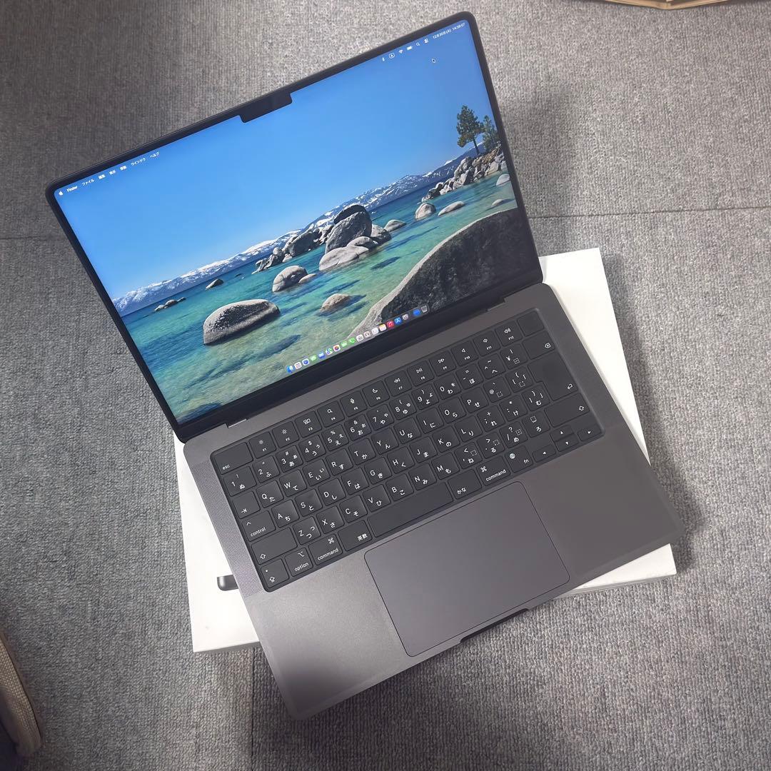 MacBook Pro 14インチ (M3 Pro) 18GB/512GB