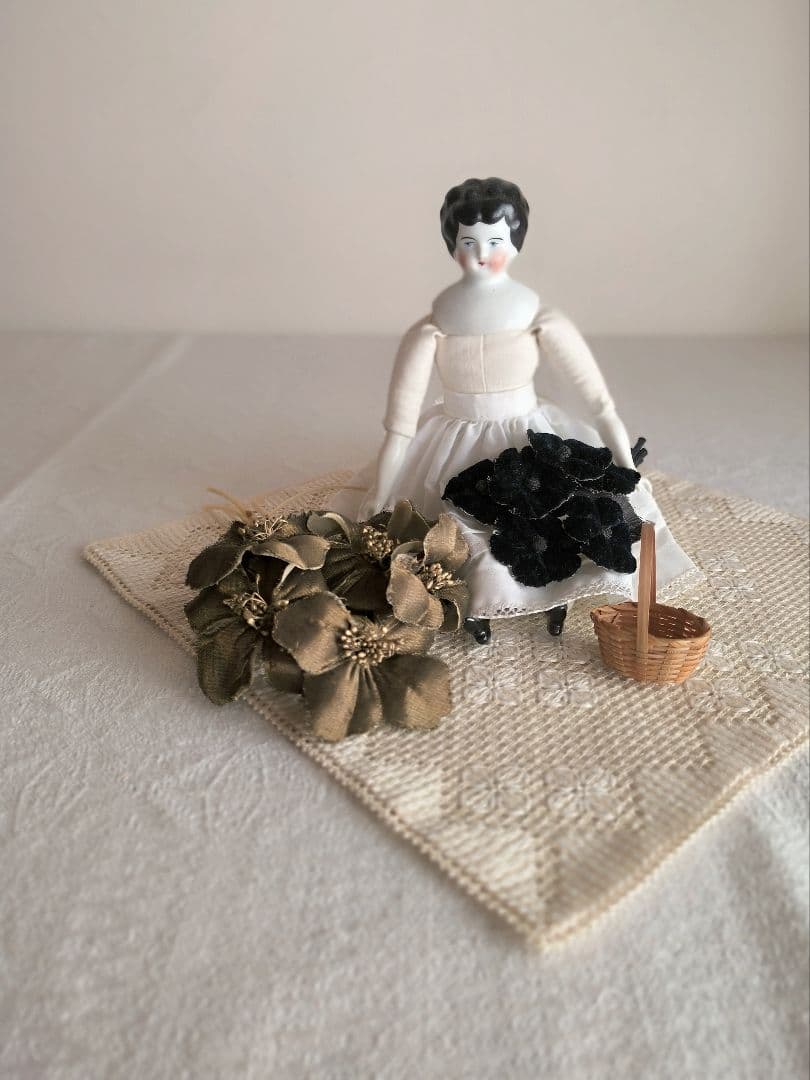 * vintage flower ❀ * シックな布花の コサージュ