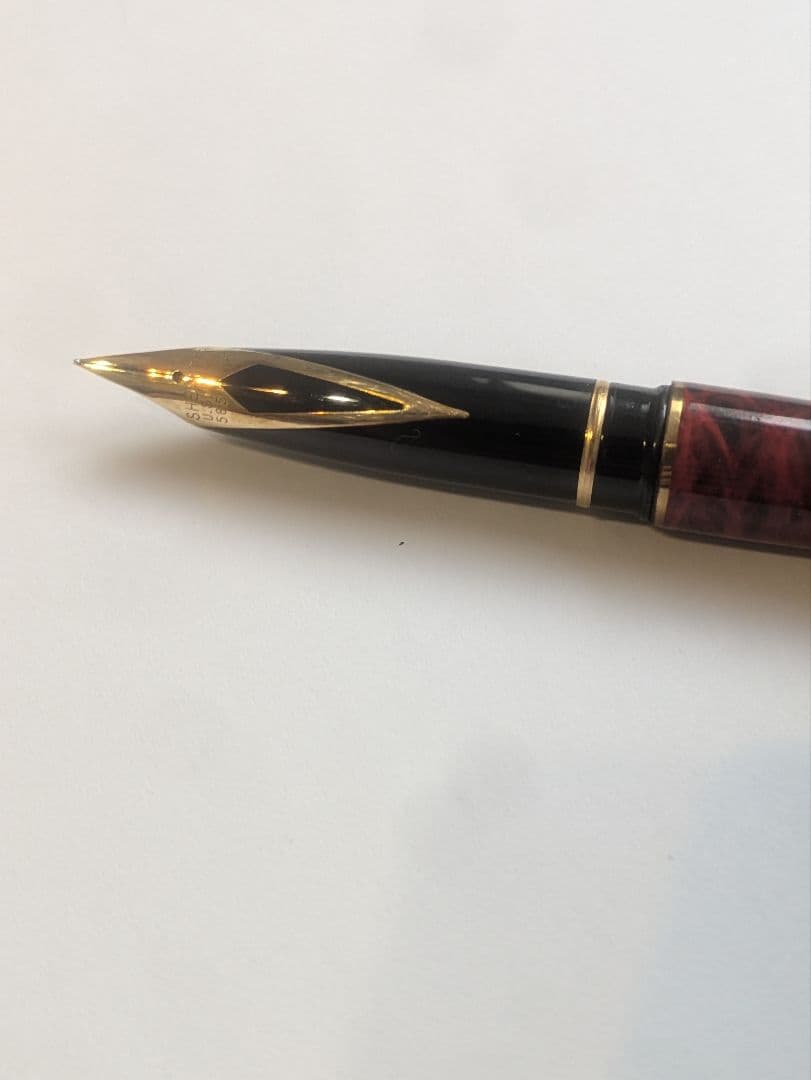 シェーファー　万年筆　レッドマーブル