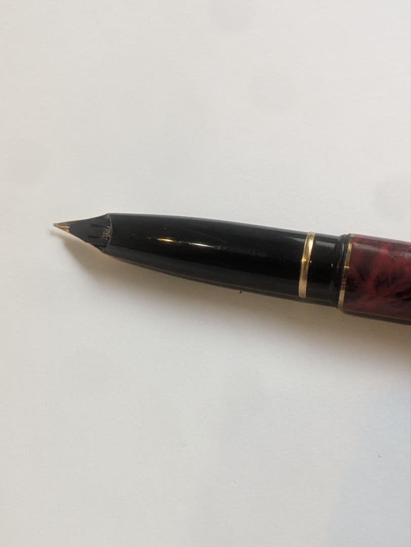 シェーファー　万年筆　レッドマーブル