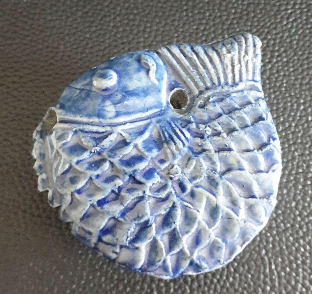 李氏朝鮮時代　李朝　瑠璃釉　陽刻浮彫　魚形　水滴　文房具　書道具　硯　硯石　毛筆