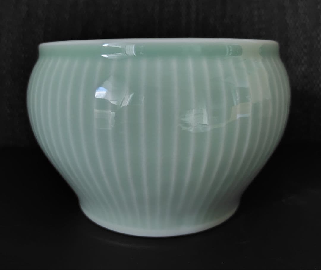 十三代横石嘉助 平戸青磁 鎬 建水