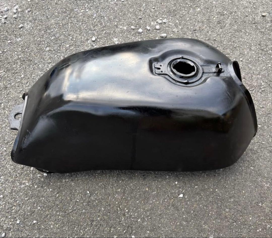 『激安』cb400n ガソリンタンク 穴あきなし　燃料漏れなし250 バブ　N用