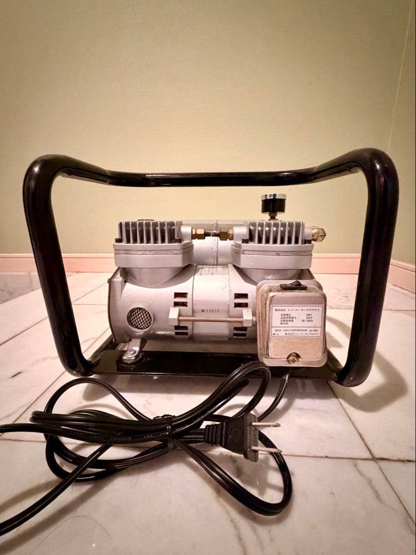 エアブラシ + ミニ エア コンプレッサー セット