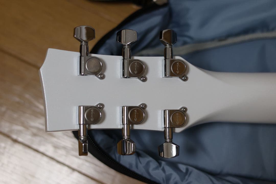 ENYA Nova Go Sonic スマートエレキギター　ホワイト