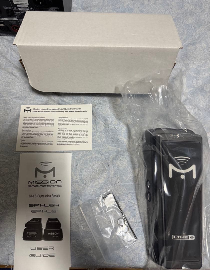LINE6 Helix Rack、コントロール、ペダルセット