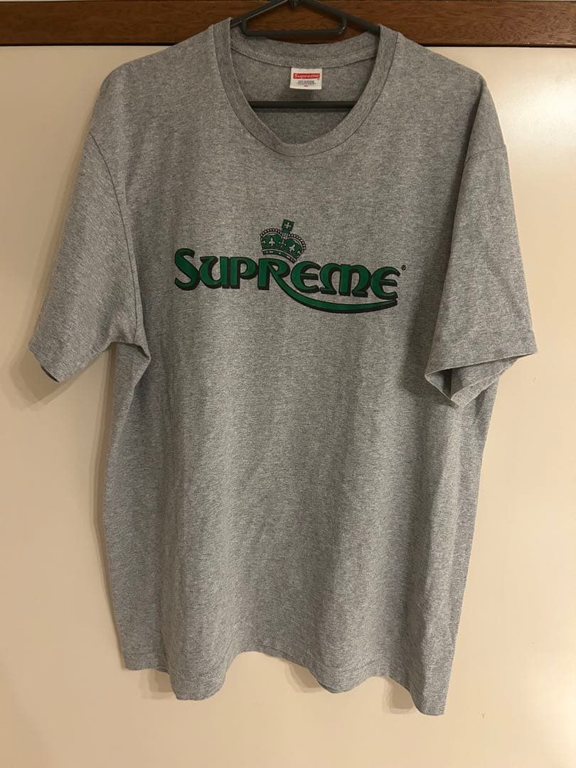 supreme crownロゴtシャツ new jeans ヘリン着用