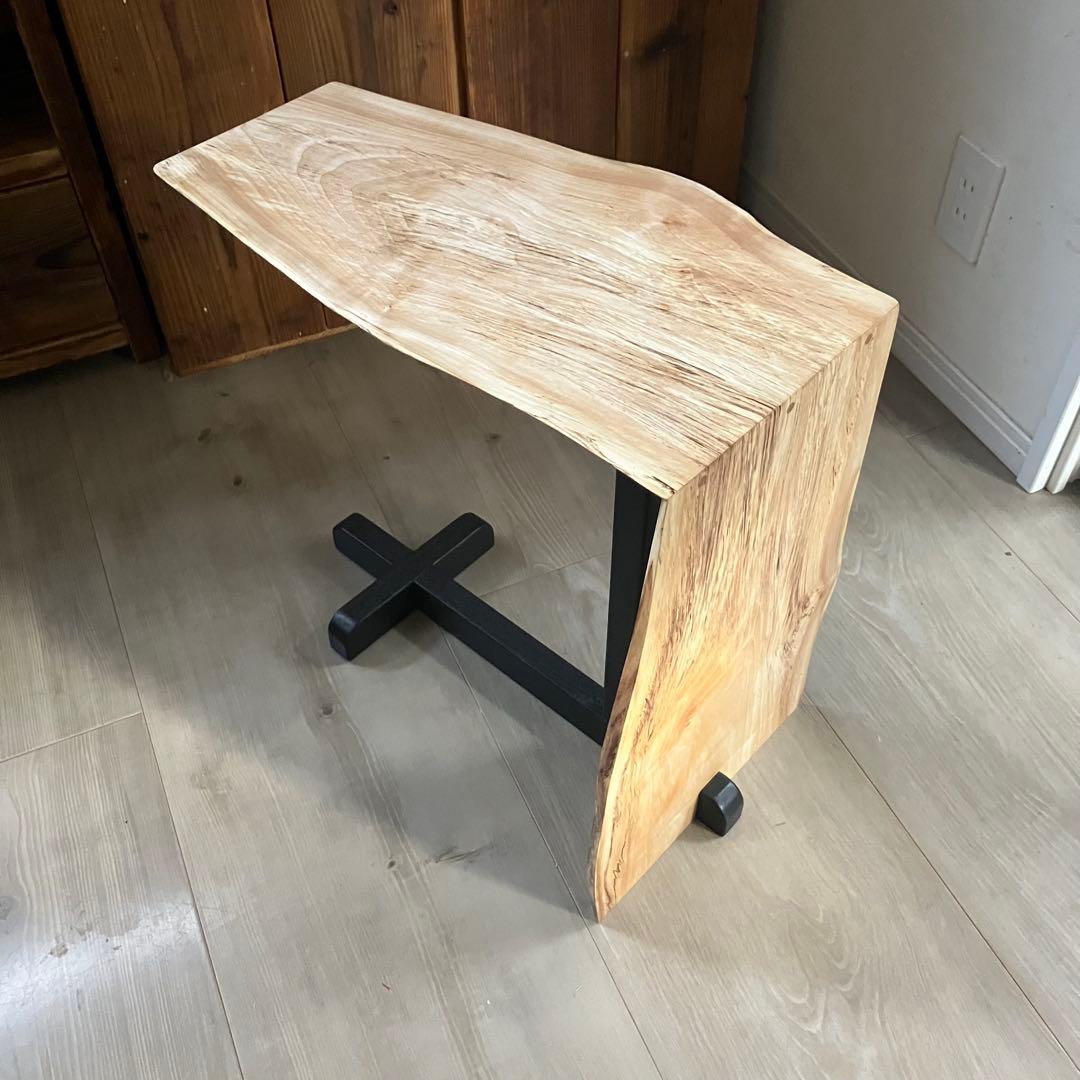 栃(トチ)一枚板　サイドテーブル　ハンドメイド
