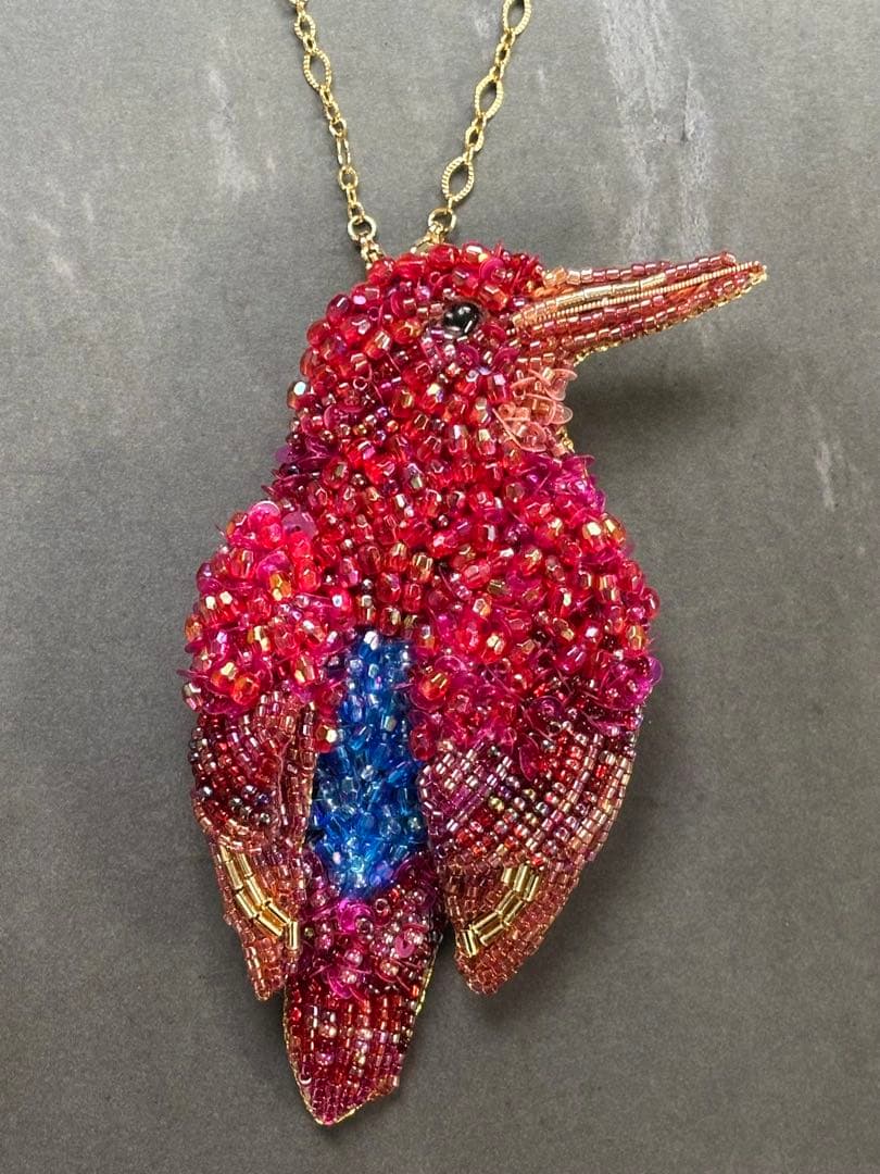 【リュウキュウアカショウビン】ビーズ刺繍ブローチバッグチャーム