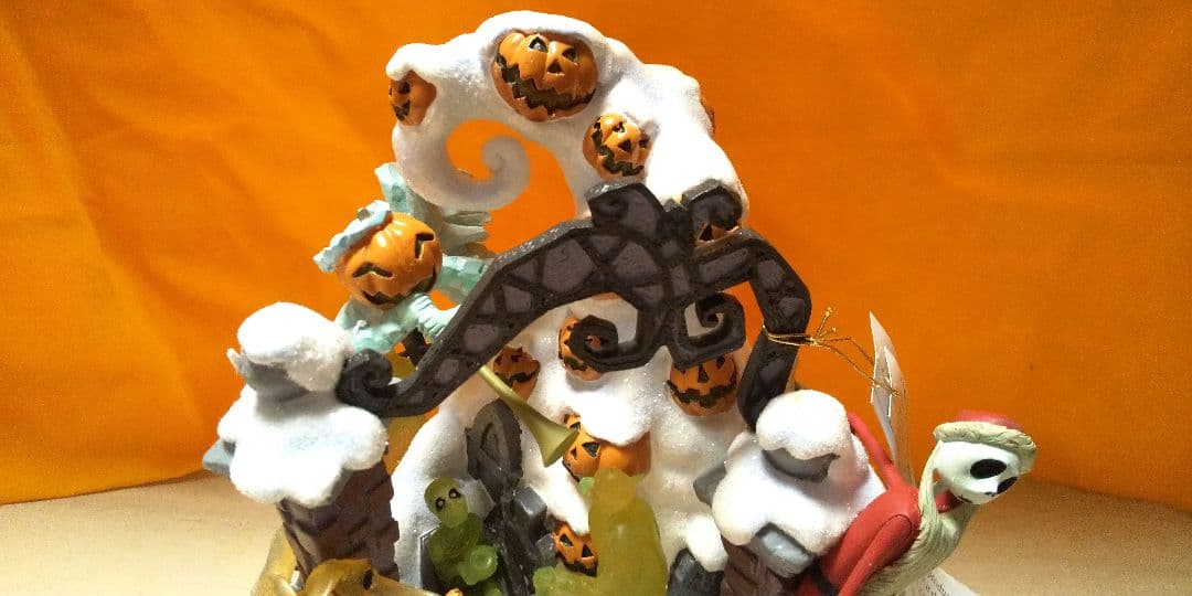 ホーンテッドマンション ナイトメアビフォアクリスマス ライトアップフィギュア