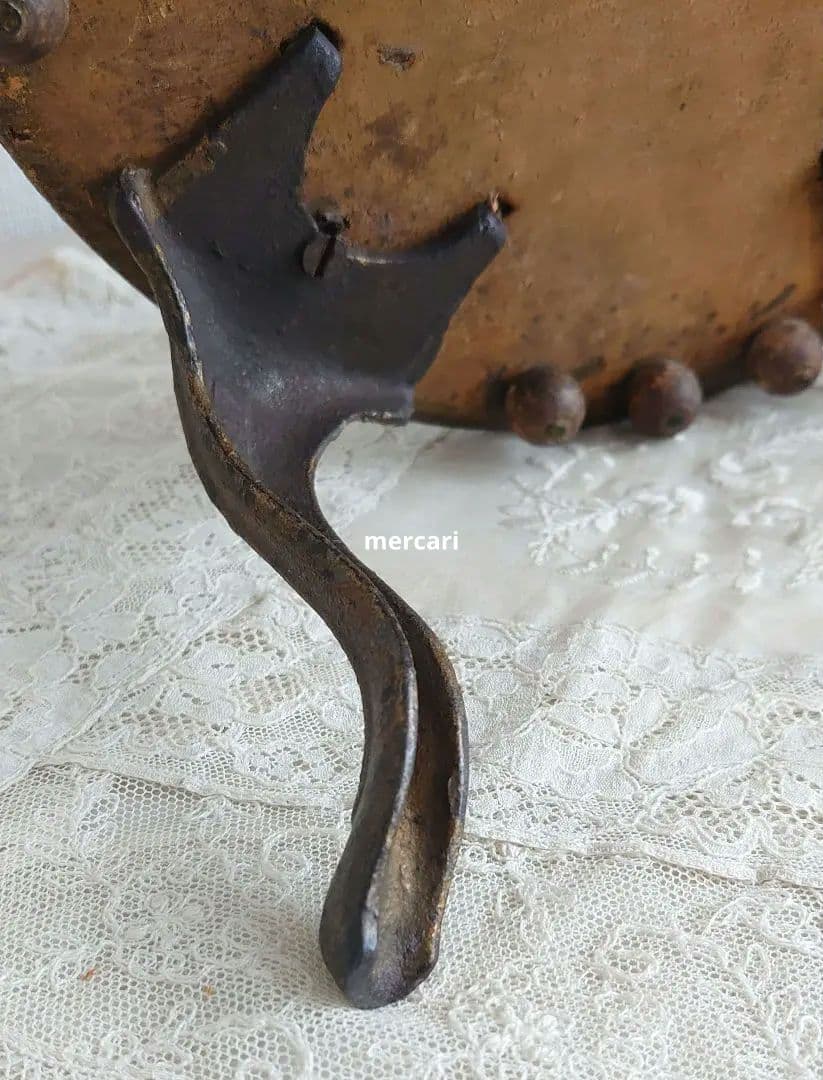 フランス製　アンティーク 美しい丸型　オットマン