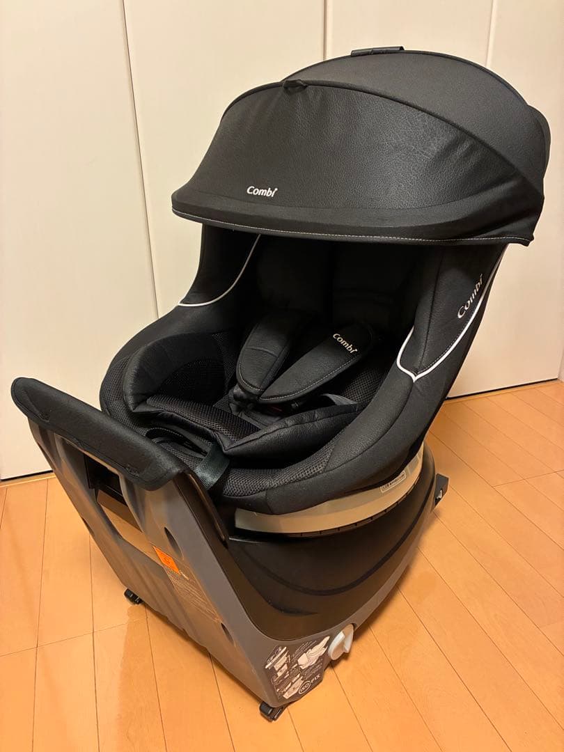 ☆状態良好☆ コンビ　クルムーヴ　ISOFIX エッグショック NBW ブラック