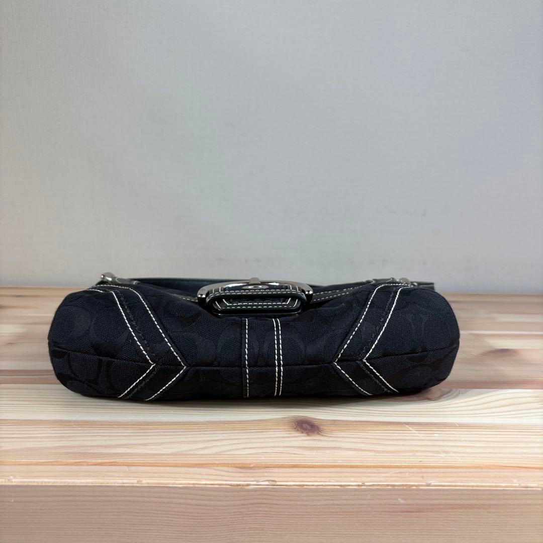 未使用級　Coach Soho Signature Black Bag