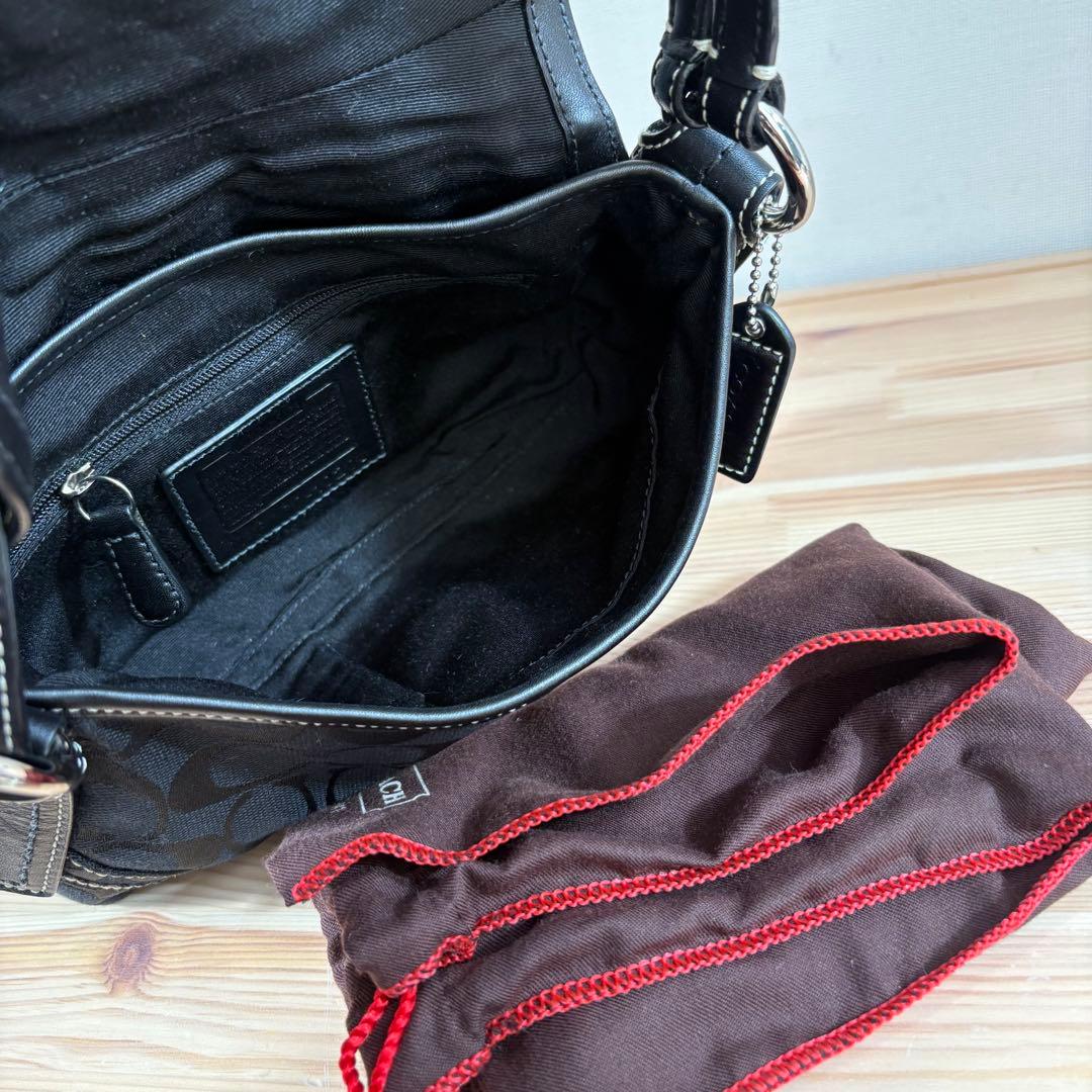 未使用級　Coach Soho Signature Black Bag