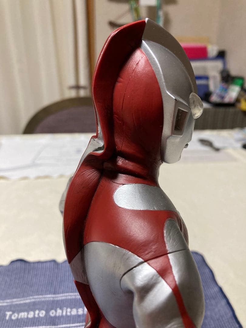 ウルトラマン フィギュア 赤/銀