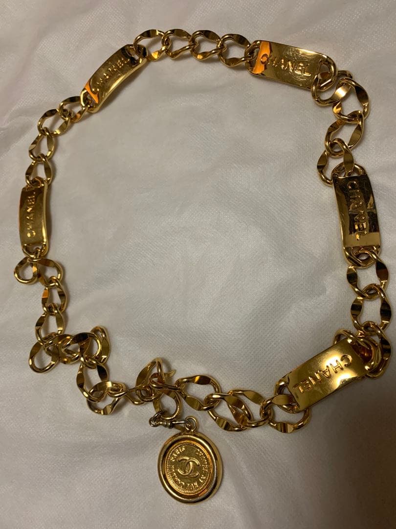 シャネルヴィンテージチェーンベルトレアネックレスにも