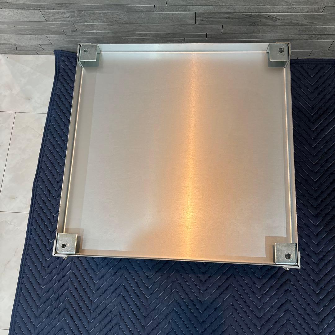 無印良品良品アルミサイドテーブル　435㍉×435㍉高さ370㍉（キャスター含）