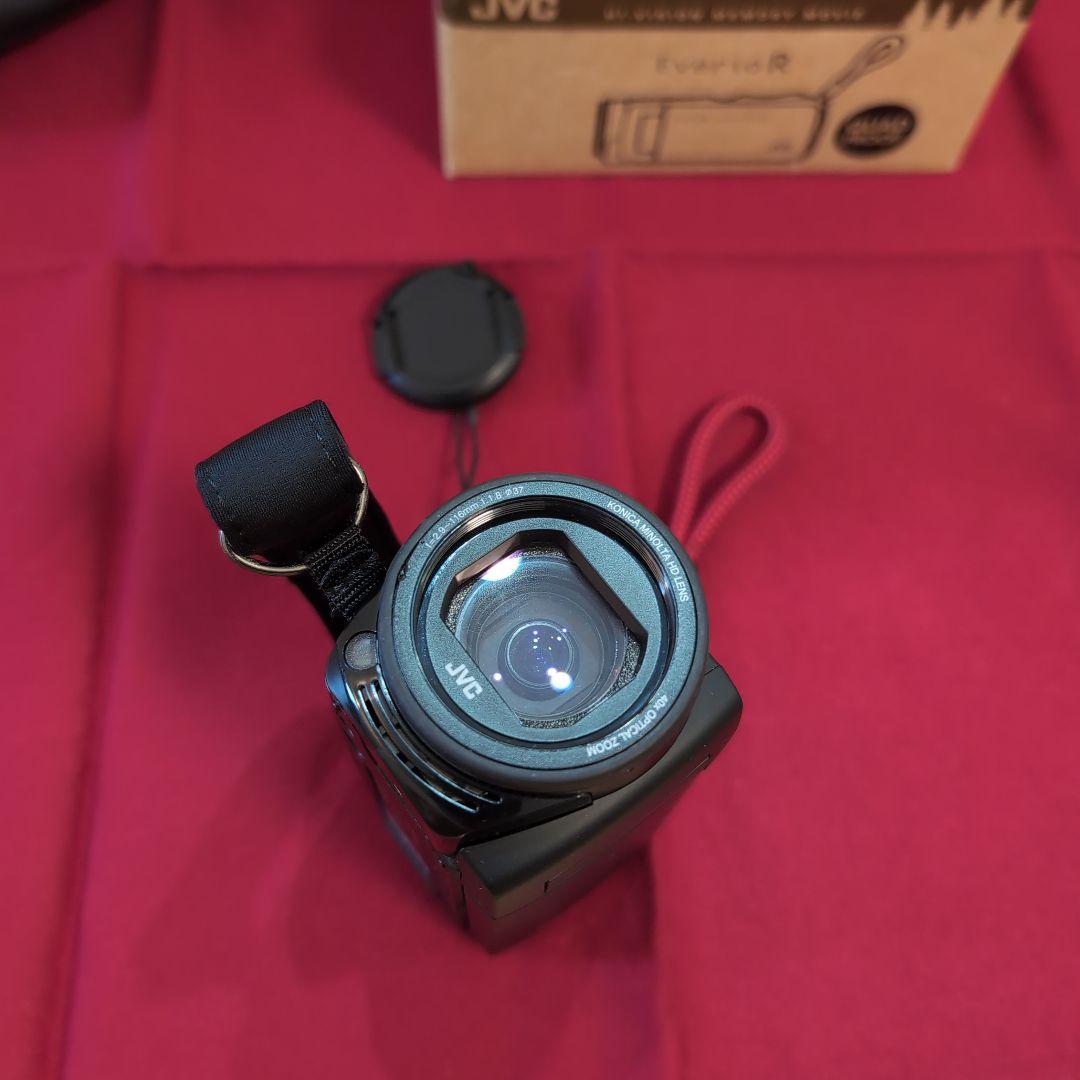 ビデオカメラ　JVC