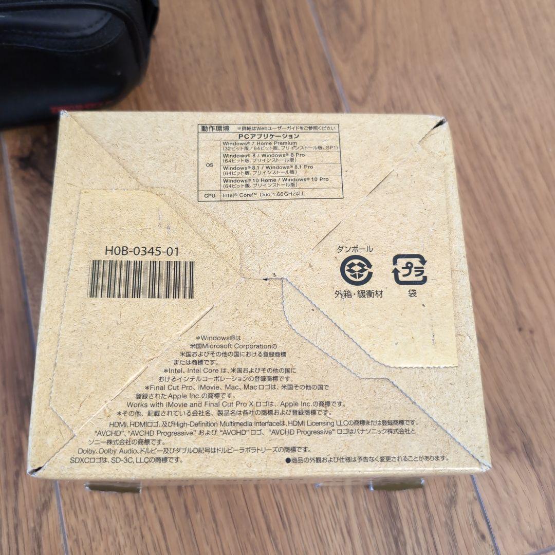 ビデオカメラ　JVC