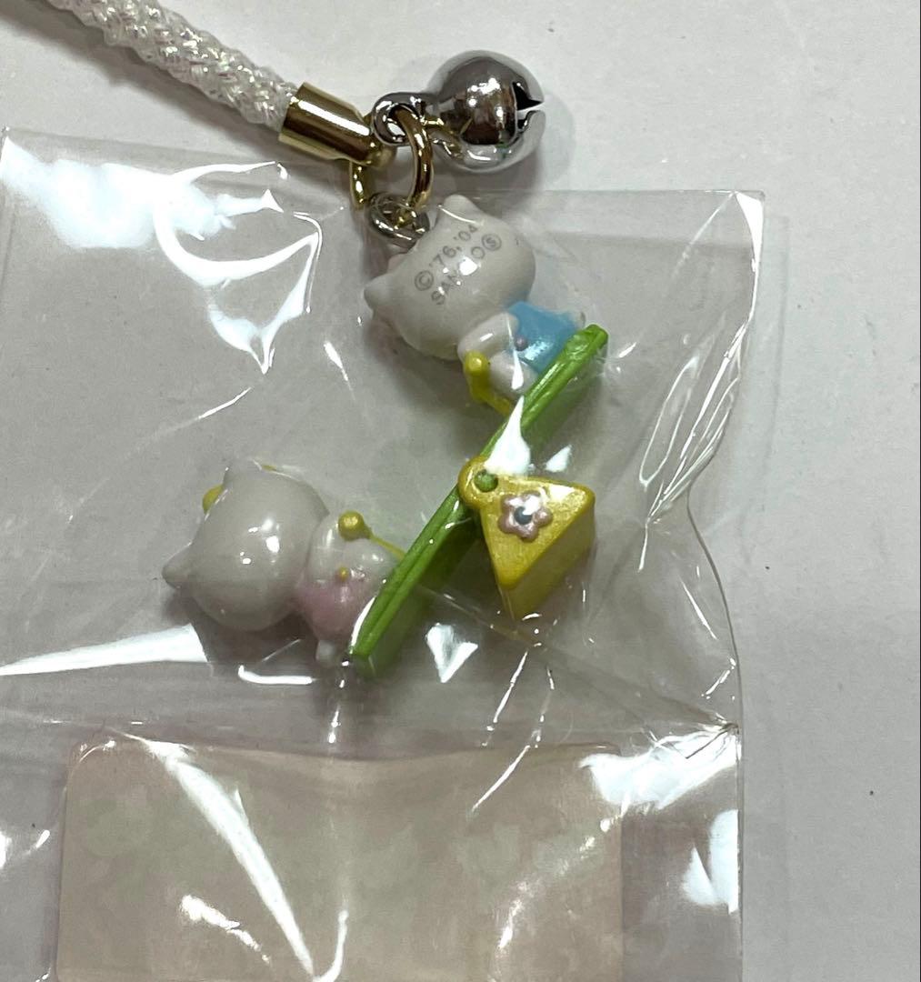 日*4様 ハローキティ 根付 ストラップ　キティーミミイ　シーソー