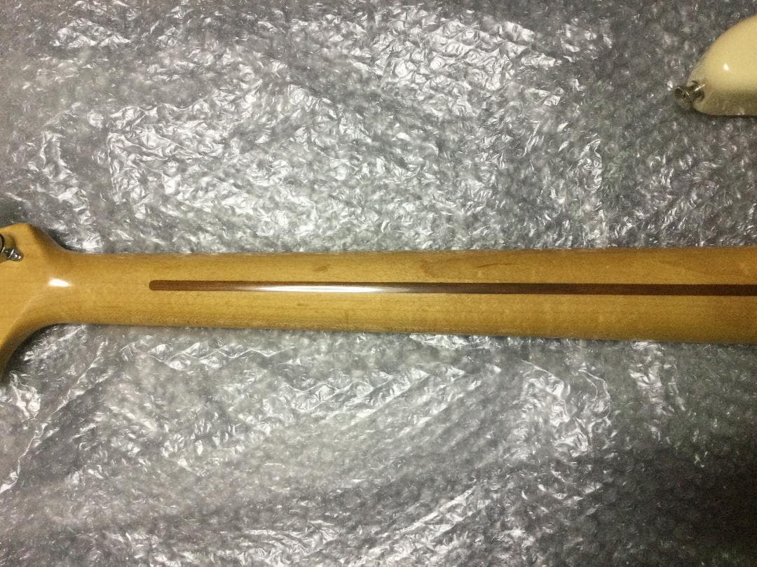 Fender 日本製 Stratocaster cream white