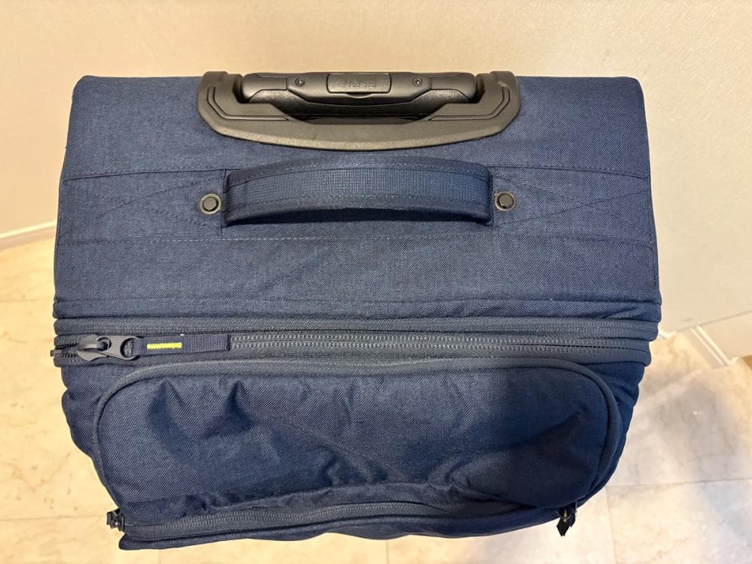【未使用】BMW純正 大型トラベル キャリーバッグ 紺色