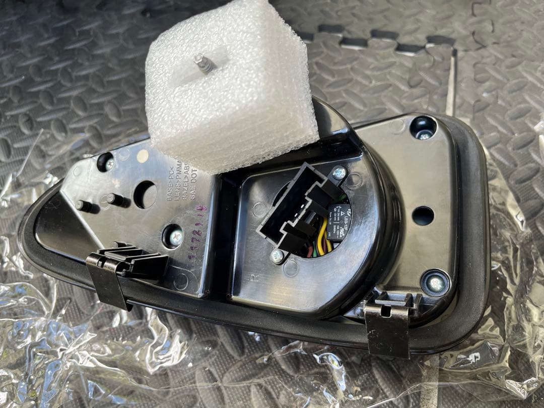 BMW mini ミニクーパーs R53 RE16 LEDテールランプ